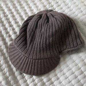 Ribbed Knit Navy Beanie with Brim